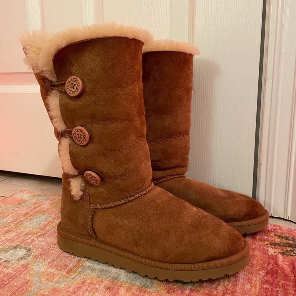 chestnut girls UGG boots “Bailey Button Triplet Boot”